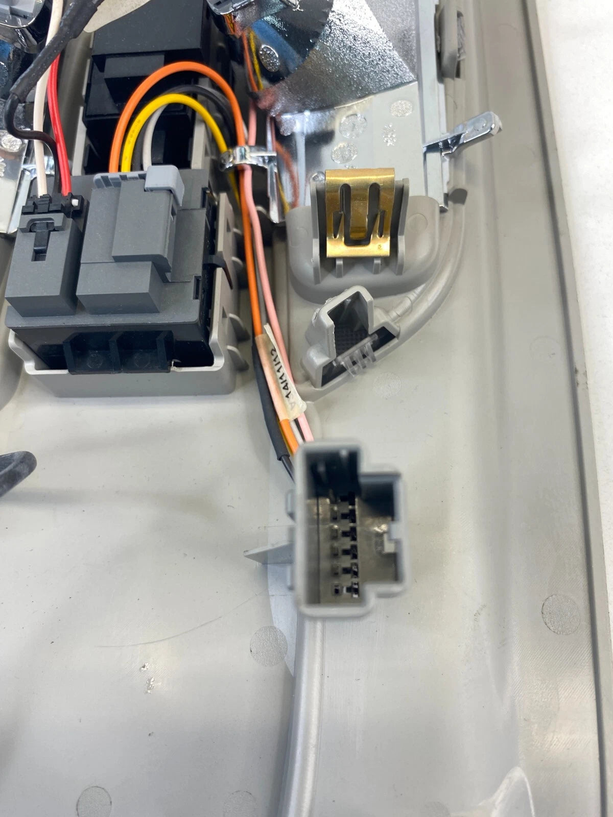 2010-2016 CHEVY EQUINOX W/O SUNROOF OVERHEAD CONSOLE DOME LIGHT LAMP 23446933