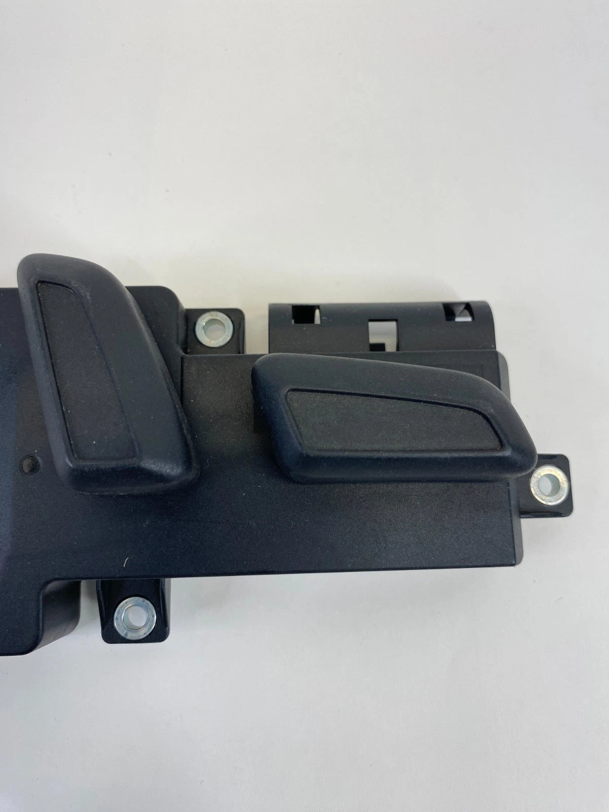 2009-2017 VOLKSWAGEN CC FRONT RIGHT POWER SEAT ADJUSTER SWITCH 8K0-959-748 OEM