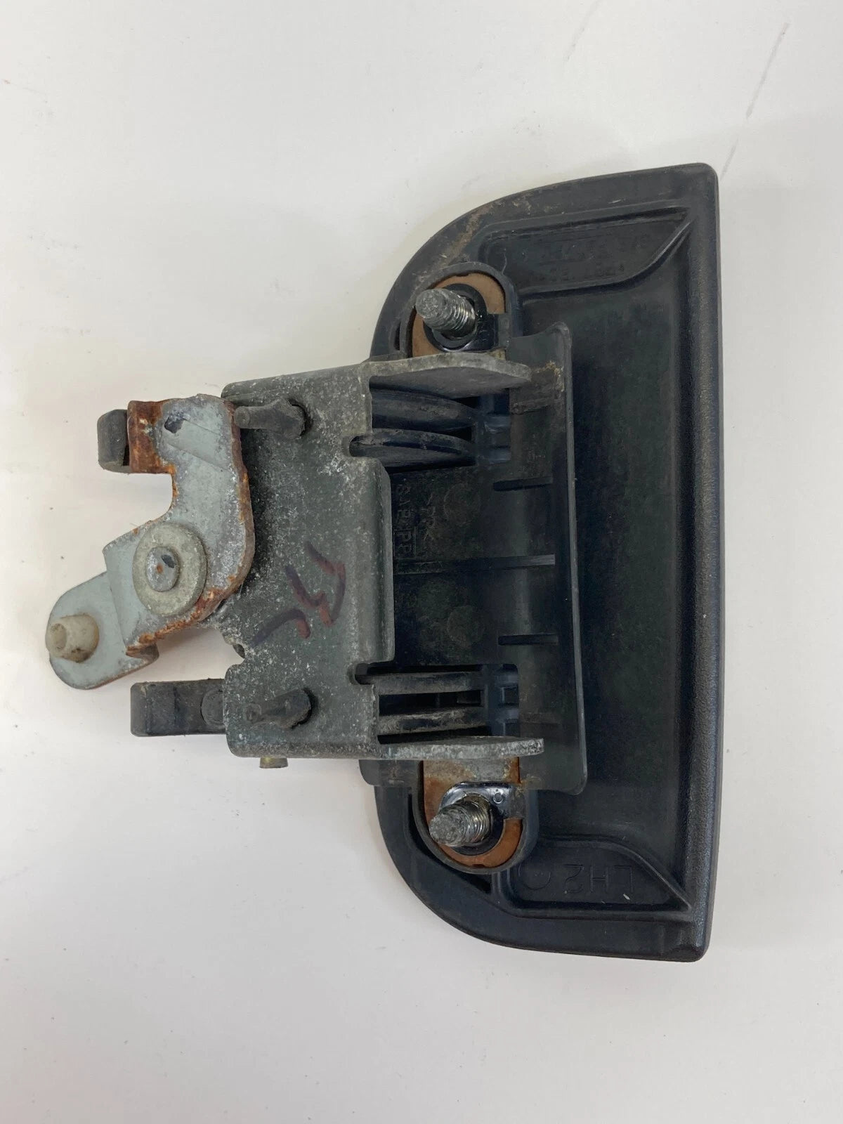 1996-2004 NISSAN PATHFINDER REAR LEFT BACK SIDE EXTERIOR DOOR HANDLE ASSY OEM
