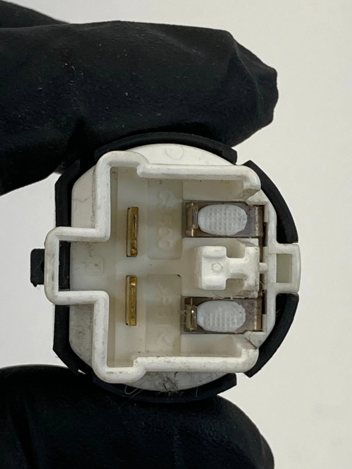 04 05 06 07 08 09 10 11 12 MITSUBISHI GALANT BRAKE LIGHT SENSOR SWITCH OEM