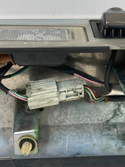 2010-2015 GMC TERRAIN TRUNK LID LICENSE PLATE BEZEL MOLDING W/ CAM 20881057 OEM