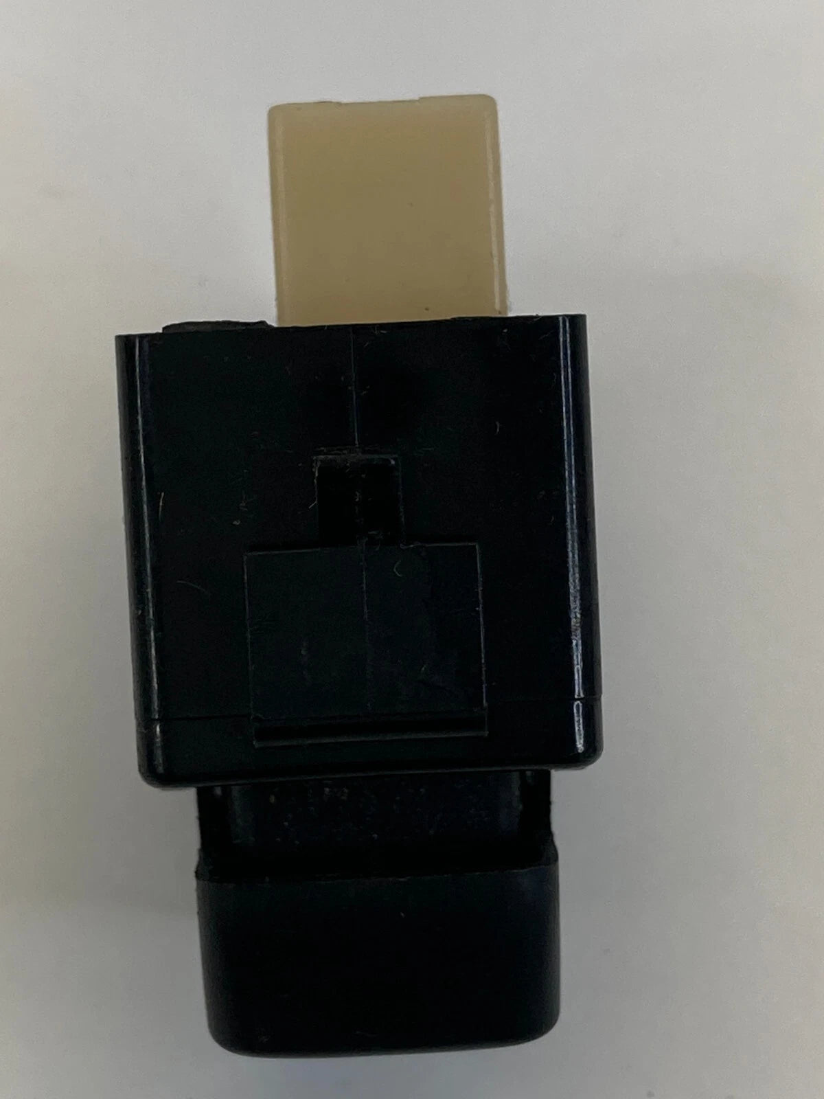 1996-1998 TOYOTA 4RUNNER FRONT RIGHT PASSENGER DOOR LOCK BUTTON SWITCH OEM