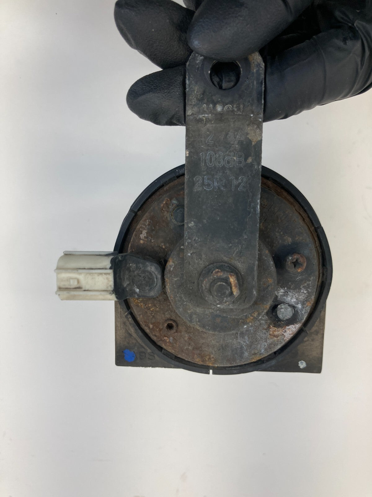 2011 2012 Honda Accord SEDAN High Tone Note Pitch Signal Horn E356943 OEM