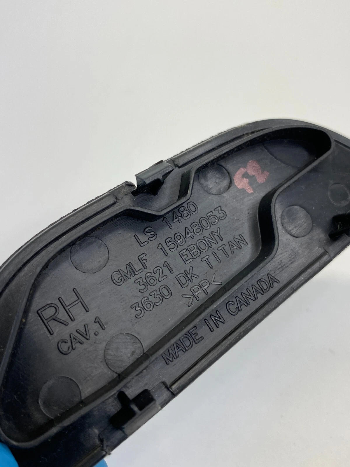 2009-2012 CHEVROLET TRAVERSE FRONT RIGHT DOOR ARMREST CAP COVER OEM 15948053