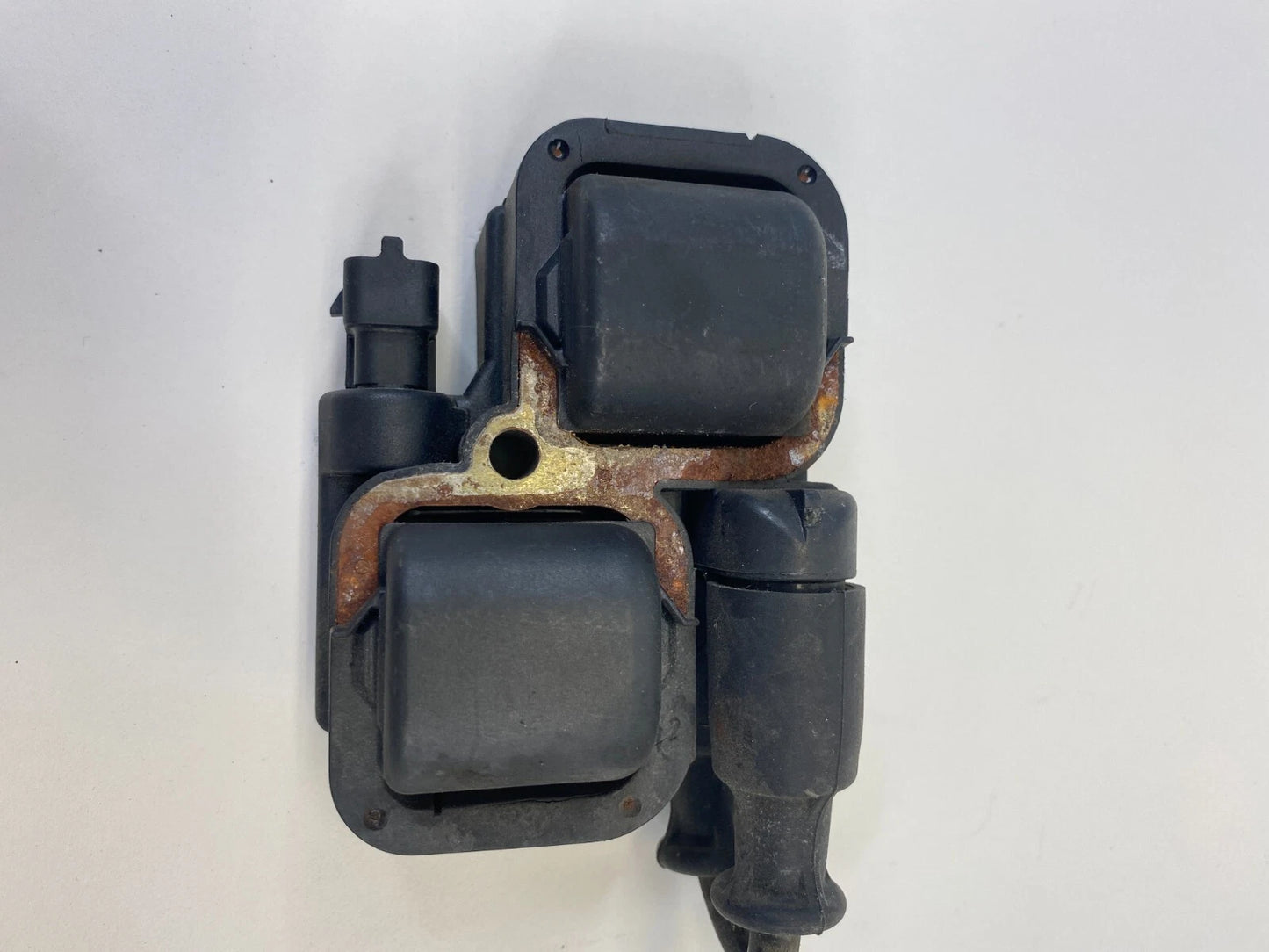 98-05 MERCEDES-BENZ E 320 3.2L V6 A/T ENGINE IGNITION COIL IGNITER A0001587803