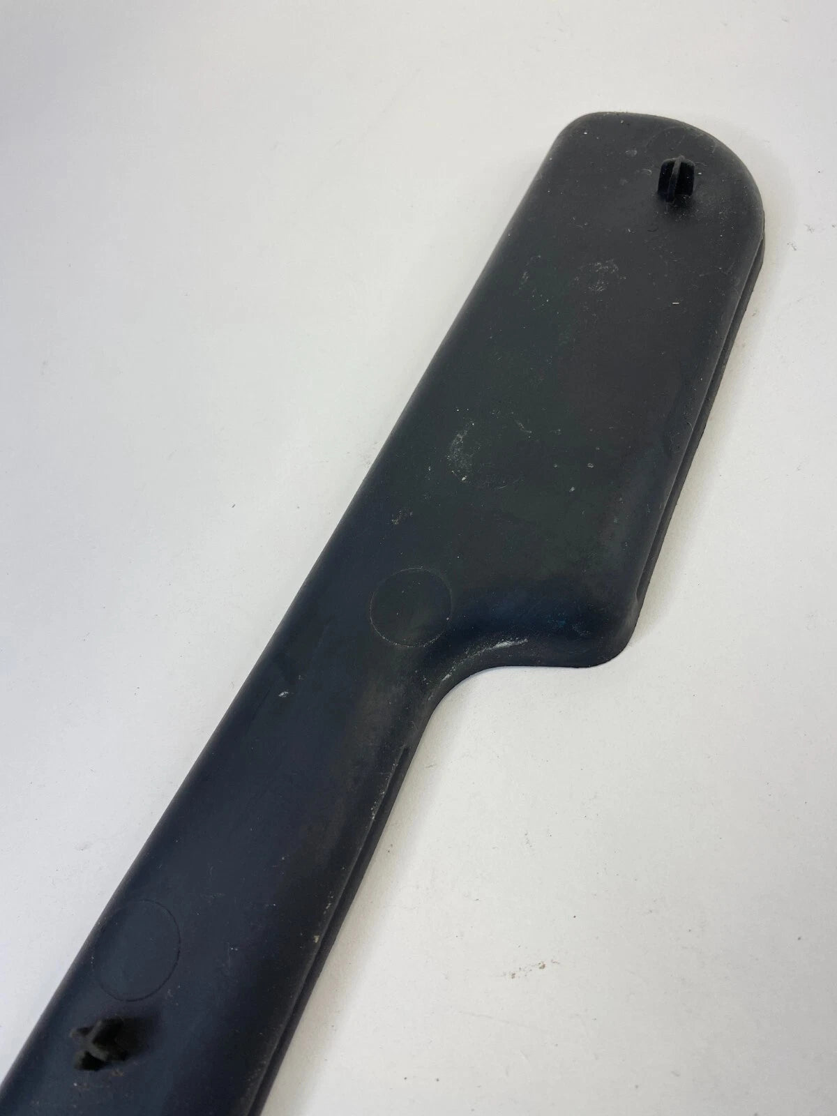 2004-2006 CADILLAC SRX RIGHT SIDE MOLDING TRIM INSER MAT ASSEMBLY OEM