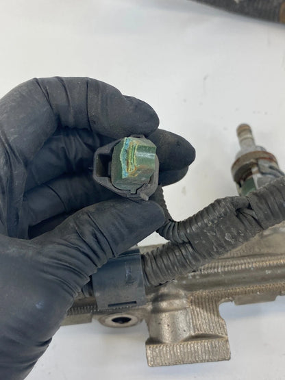 2006-2013 LEXUS IS250 ENGINE RIGHT SIDE FUEL RAIL W/ INJECTOR INJECTORS SET OEM