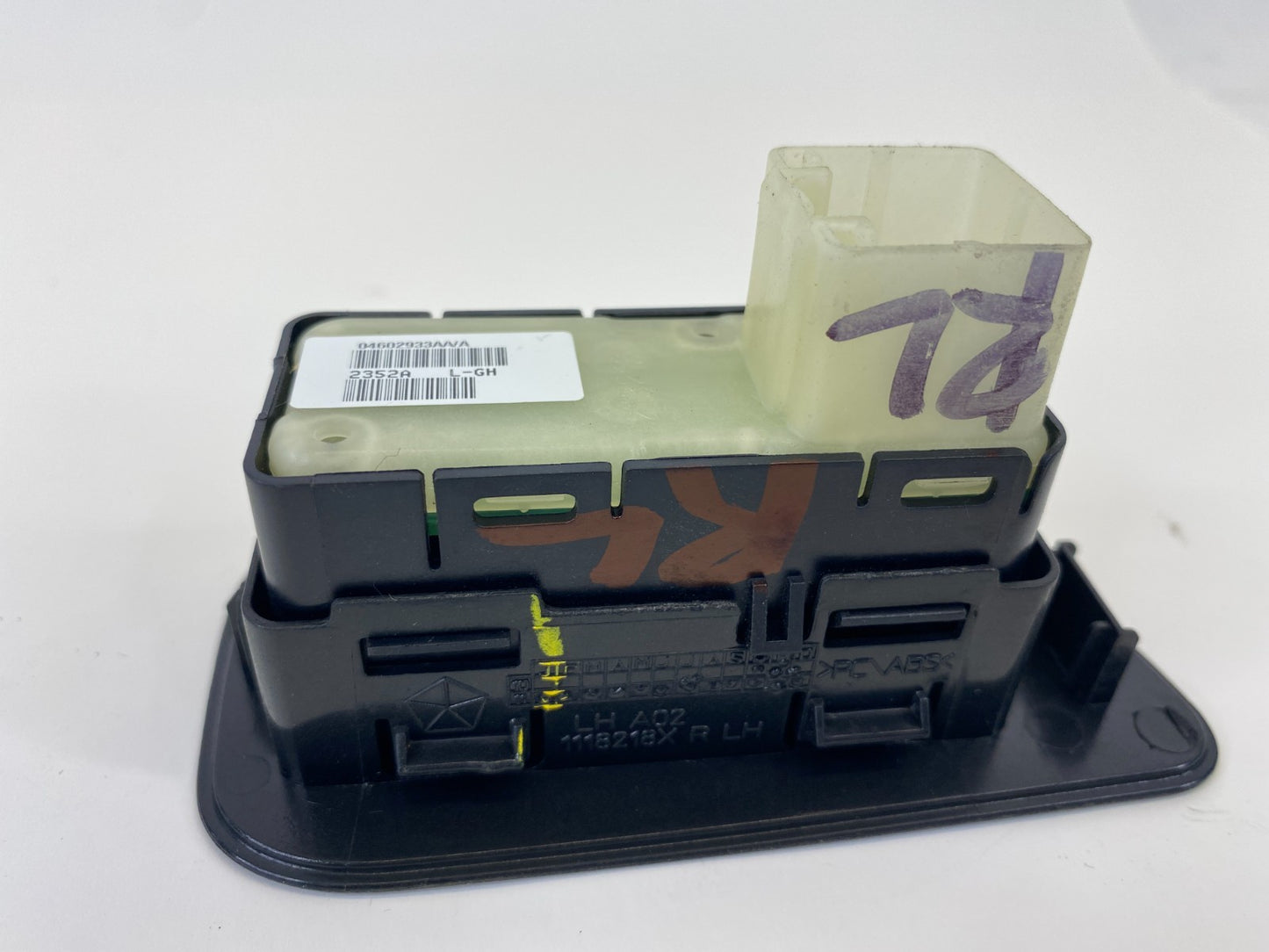 2009-2014 Dodge Avenger Rear Left Back Side Door Window Switch 1118218X OEM