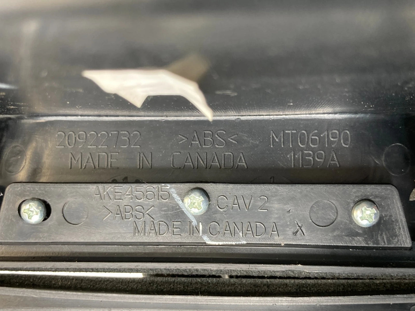 2010-2017 GMC TERRAIN CENTER CONSOLE STORAGE COMPARTMENT TRAY BIN 20922732 OEM