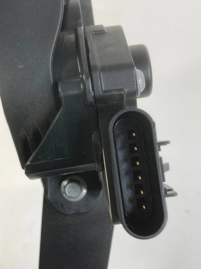 2004-2012 CHEVY MALIBU 05-10 PONTIAC G6 ACCELERATOR GAS PEDAL 275061039 OEM