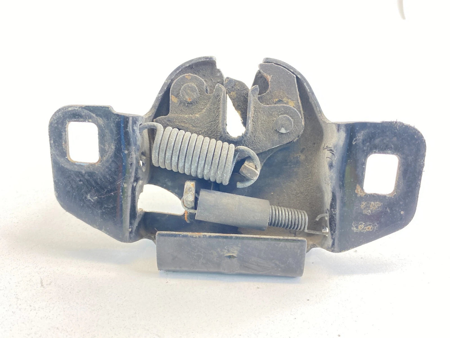2001-2010 CHRYSLER PT CRUISER FRONT HOOD LOCK LATCH RELEASE ACTUATOR OEM