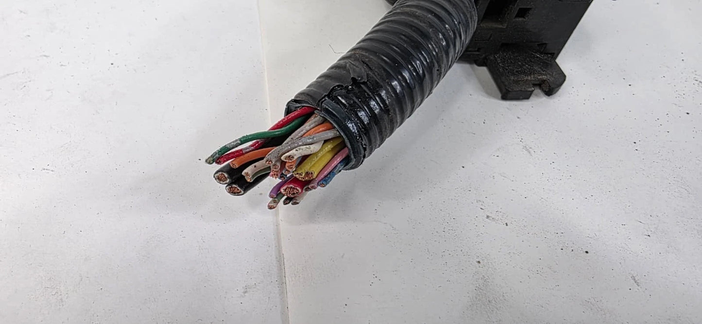 2005-2008 Nissan Pathfinder 4.0L V6 Anti Lock Brake Pump Plug Connector OEM