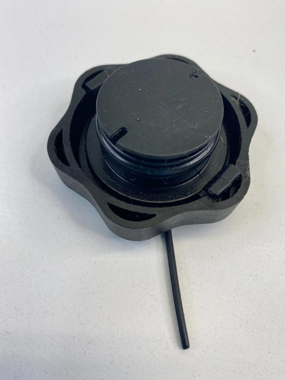2001-2007 FORD ESCAPE POWER STEERING FLUID RESERVOIR BOTTLE TANK COVER CAP OEM