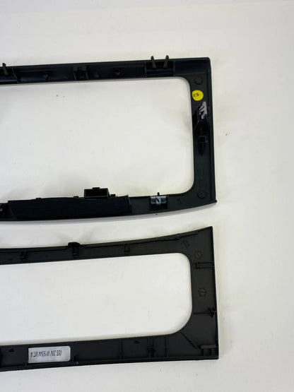 2009-2011 VW CC CENTER DASHBOARD RADIO INTERIOR BEZEL TRIM COVER PANEL FRONT OEM