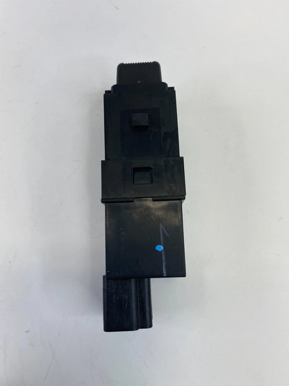 2001-2005 CHRYSLER PT CRUISER REAR WINDSHIELD WIPER CONTROL SWITCH BUTTON