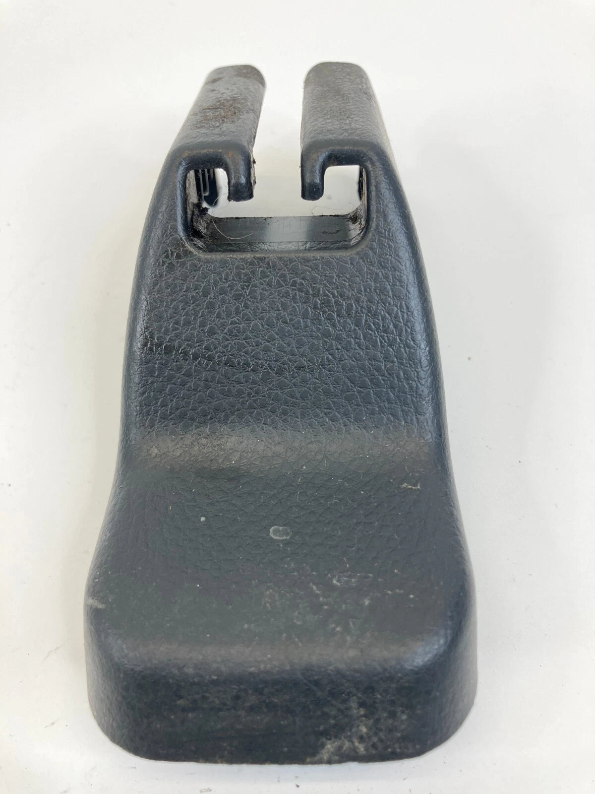2003-2007 NISSAN MURANO REAR SEAT RIGHT SIDE RAIL TRACK COVER TRIM 87509-CA000