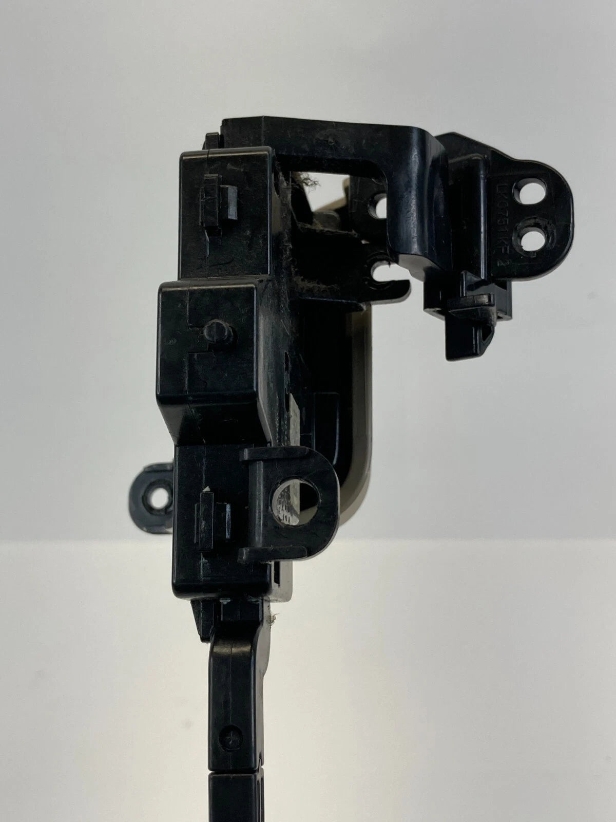 2012-2015 KIA OPTIMA DASH GLOVE BOX HANDLE LOCK LATCH RELEASE 84520-4C000