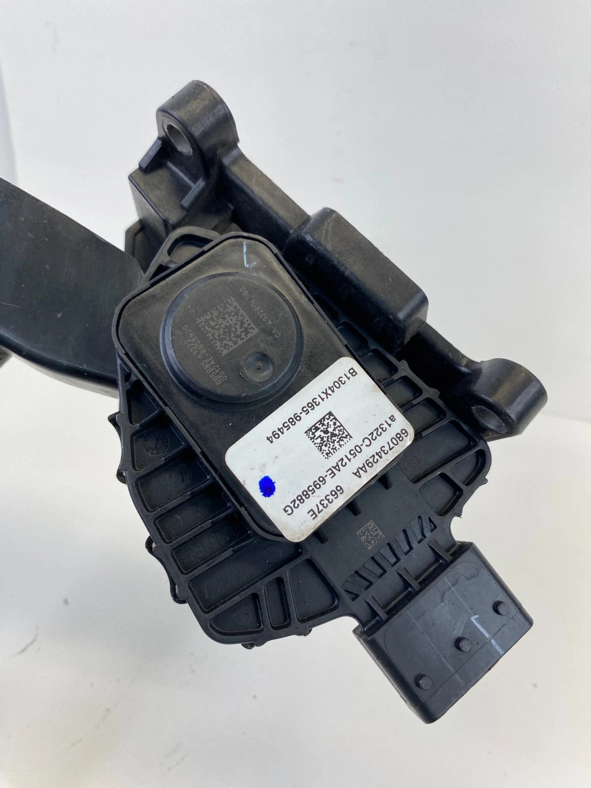 2012-2019 FIAT 500 1.4L AT ACCELERATOR GAS PEDAL 68073429AA