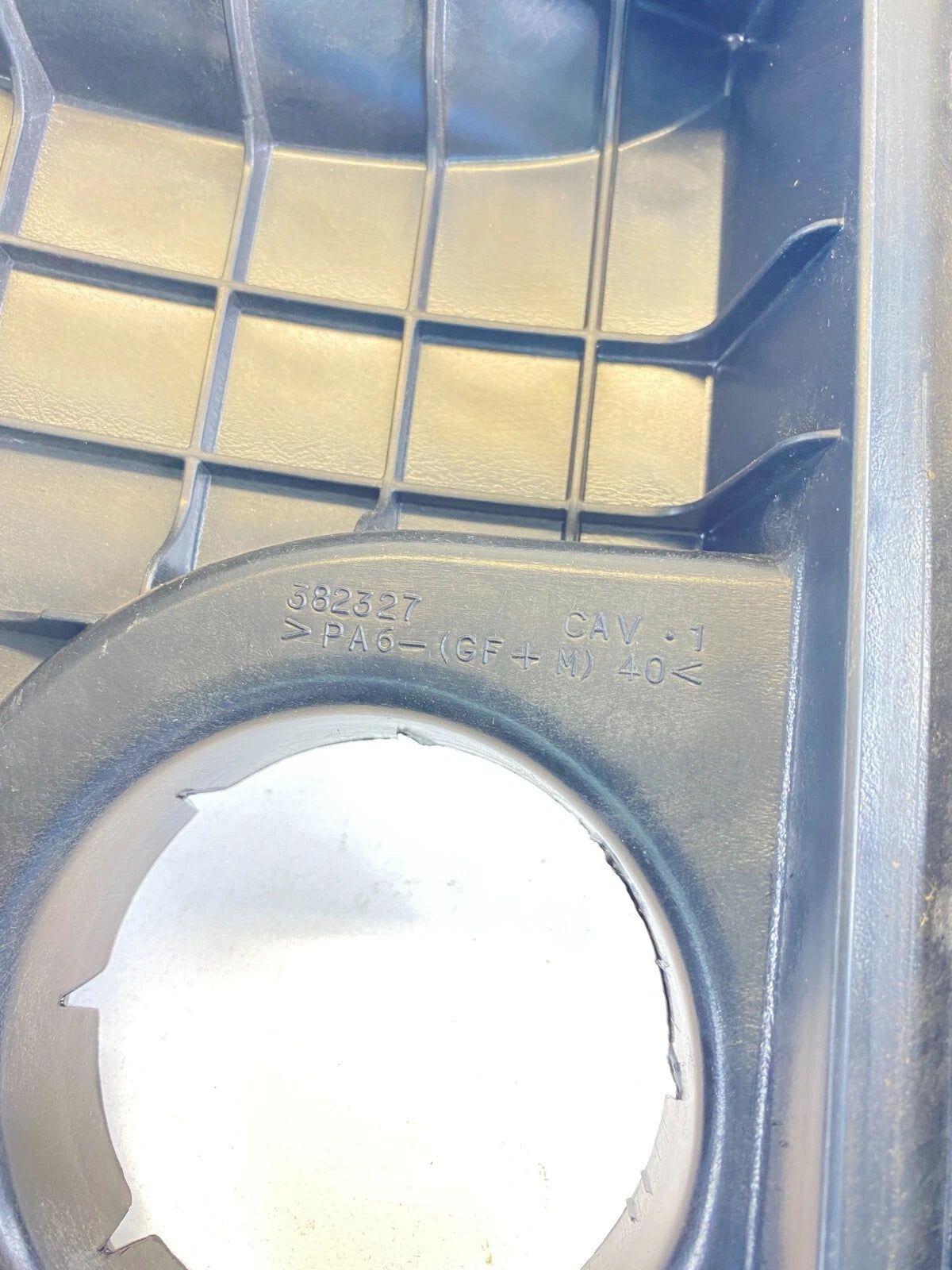 2000-2005 CHEVY IMPALA 3.4L MONTE CARLO AIR INTAKE CLEANER BOX LID COVER 382327