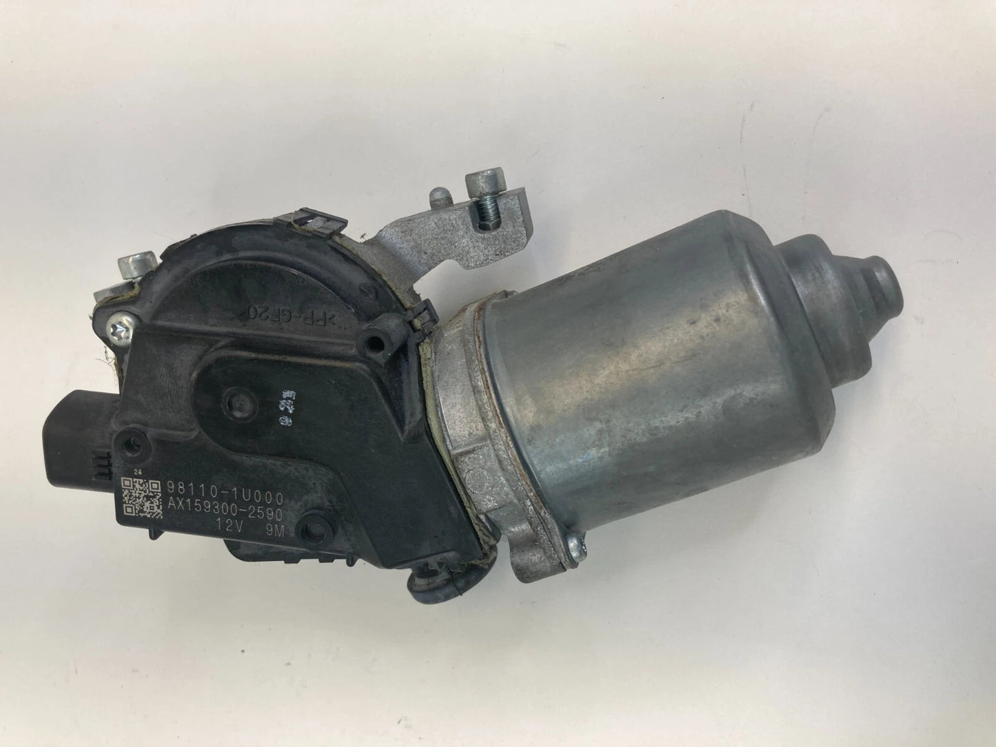 2011-2014 HYUNDAI SONATA FR WIPER MOTOR TRANSMISSION ASSEMBLY OEM 98110-1U000