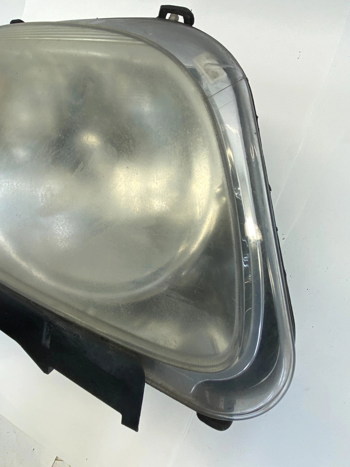 2006-2011 CHEVROLET HHR HEADLIGHT PASSENGER RIGHT SIDE RH OEM FACTORY 15827442