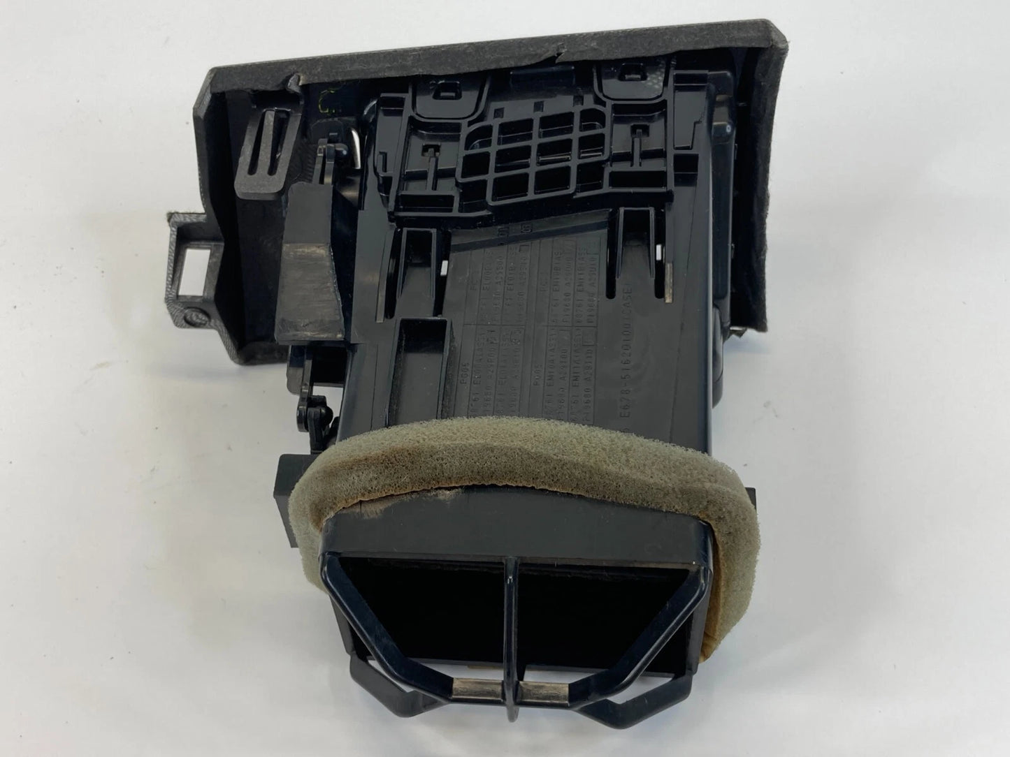 2007-2012 NISSAN VERSA DASH LEFT SIDE HEATER AIR VENT OUTLET GRILLE E6785162Q10