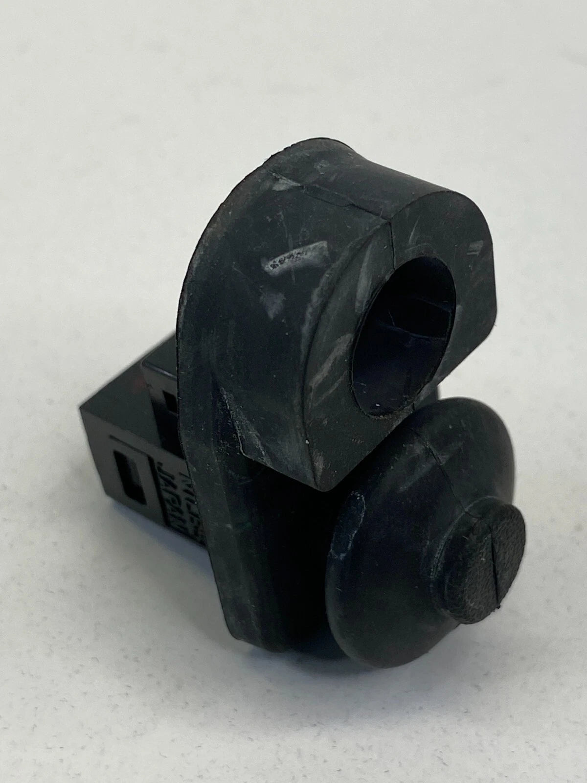 2003-2013 SUBARU FORESTER 02-14 IMPREZA FRONT RIGHT DOOR AJAR JAMB BUTTON SWITCH