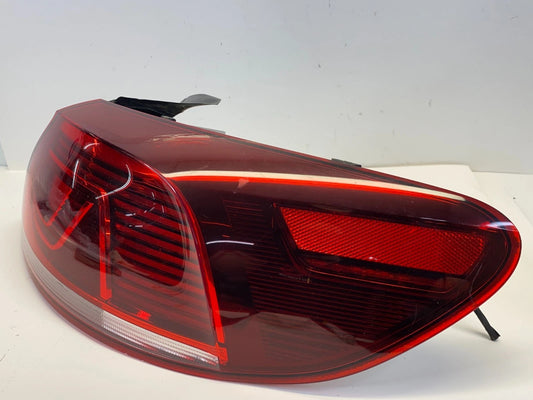 2013-2017 VW VOLKSWAGEN CC REAR RIGHT PASSENGER OUTER TAILLIGHT TAIL LIGHT LAMP