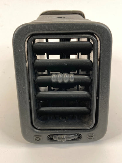 99-06 CHEVROLET SILVERADO 1500 FRONT DASH RIGHT AC AIR VENT DUCT GRILL 15717350