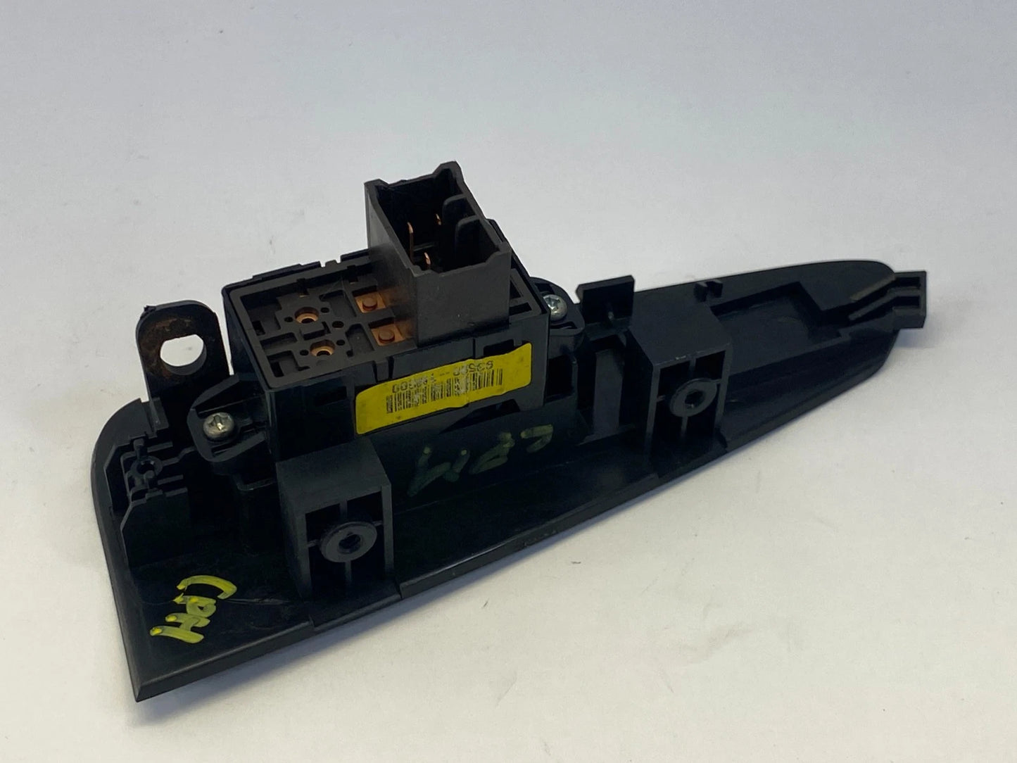 2010-2013 KIA FORTE REAR LEFT DRIVER SIDE POWER WINDOW SWITCH OEM 201005752