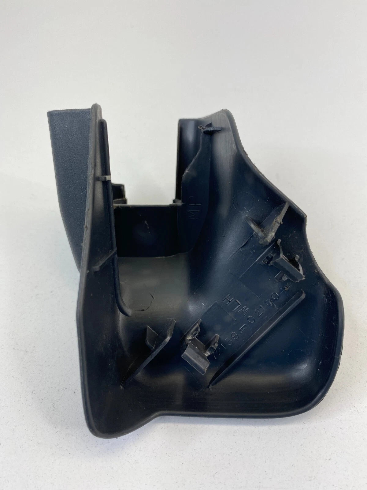 2009-2013 TOYOTA MATRIX LEFT OUTER SEAT TRACK END COVER TRIM CAP 72138-02100 OEM