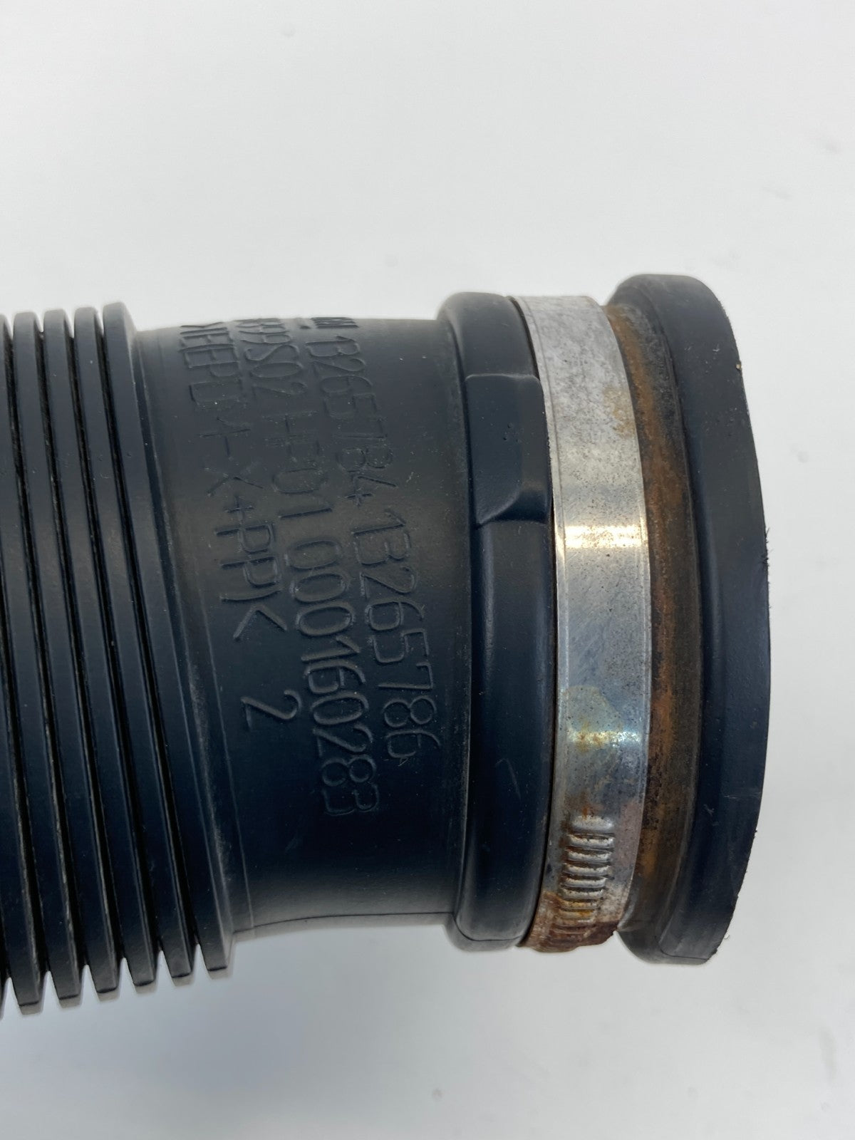 2011-2016 Chevrolet Cruze 2016 Limited 1.4L Air Cleaner Outlet Duct 13265784