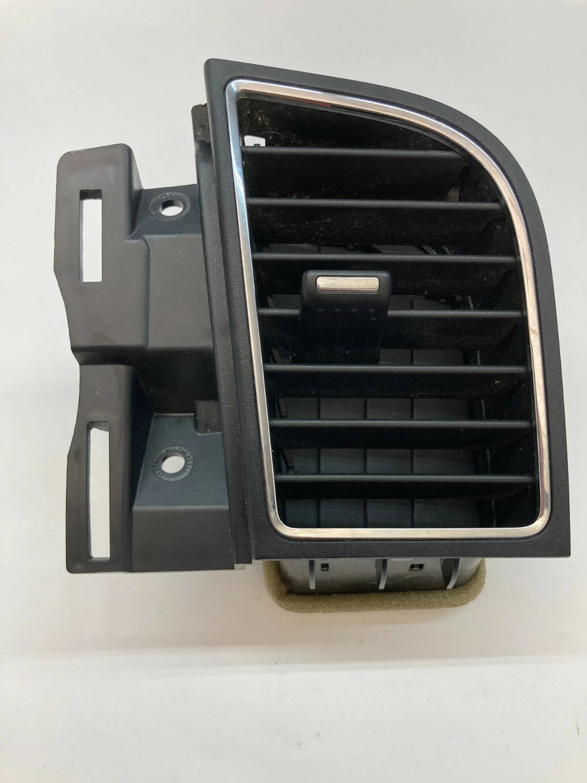 2010-2019 FORD TAURUS FRONT DASH LEFT AC A/C HEATER AIR VENT AG13-54046B31-A OEM