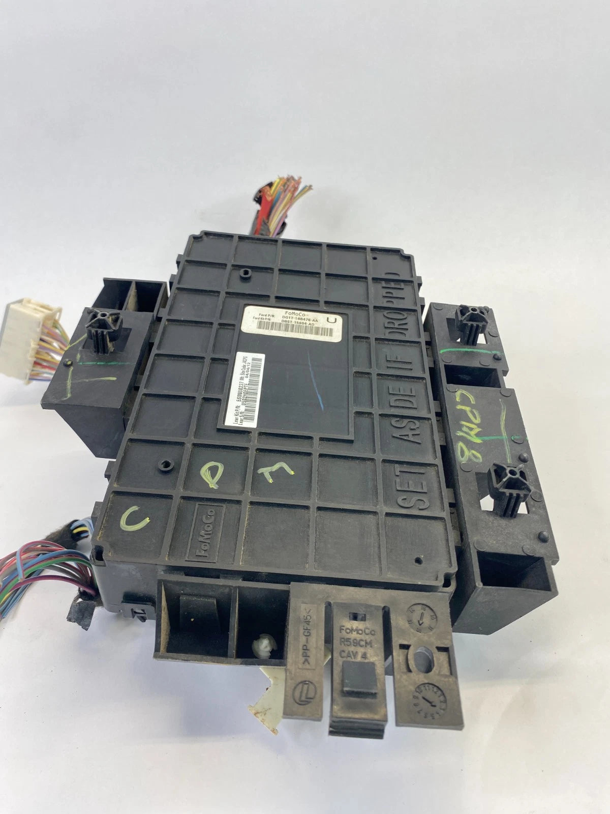 2011-2015 FORD EXPLORER SMART FUSE JUNCTION BOX BODY MODULE BCM DB5T-15604AD OEM