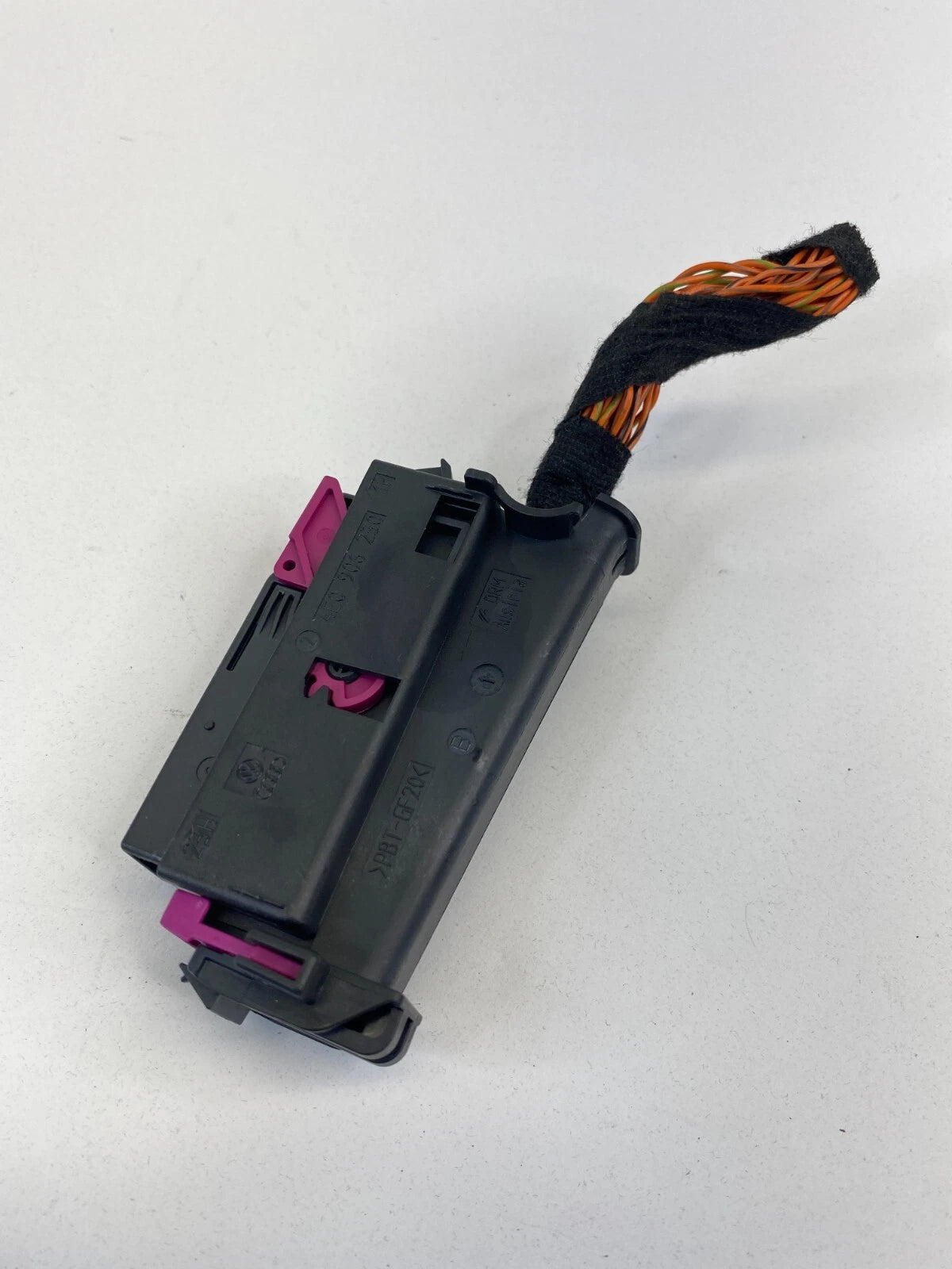 2005-2011 AUDI A6 QUATTRO FUSE BOX JUNCTION PLUG PIGTAIL CONNECTOR 4E0906230 OEM