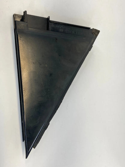 04-09 TOYOTA PRIUS REAR RIGHT SIDE DOOR INTERIOR CORNER COVER 67487-47031 OEM