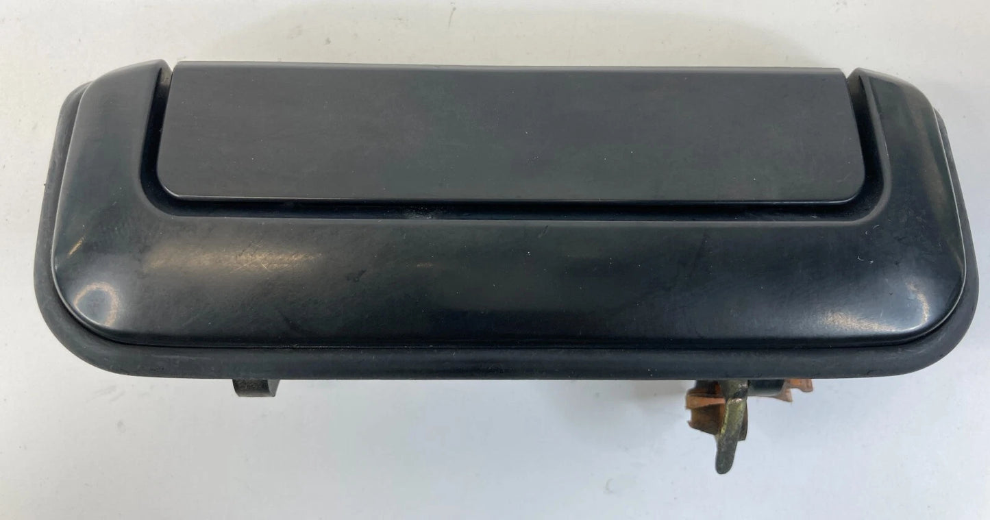 97-04 MITSUBISHI MONTERO SPORT REAR RIGHT BACK SIDE EXTERIOR DOOR HANDLE RR RH