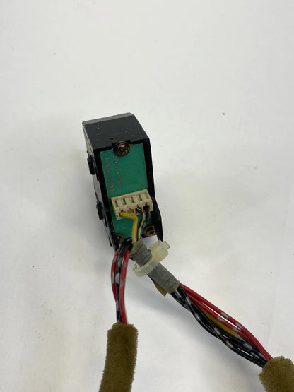 1998-2000 LEXUS GS300 GS 300 FRONT DASH PANEL TRIP RESET BUTTON SWITCH ASSEMBLY