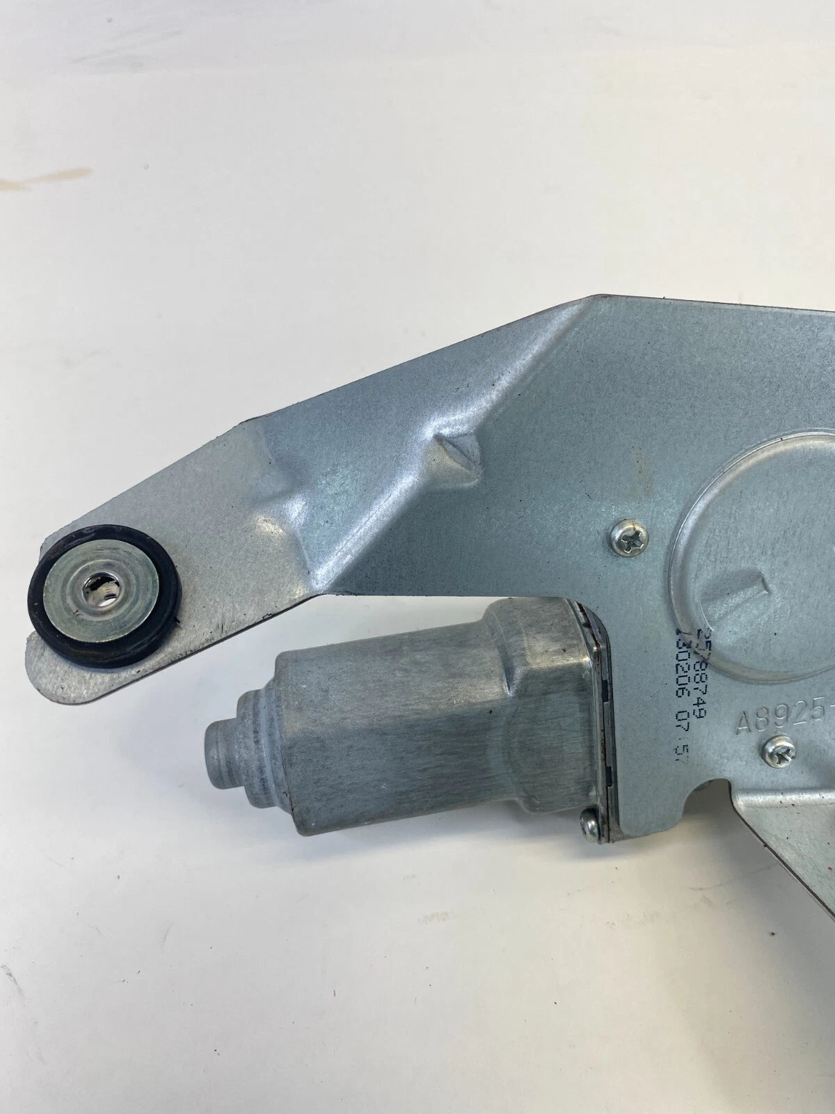 2010-2017 CHEVROLET EQUINOX REAR LIFGATE WINDOW WIPER MOTOR 25788749 OEM