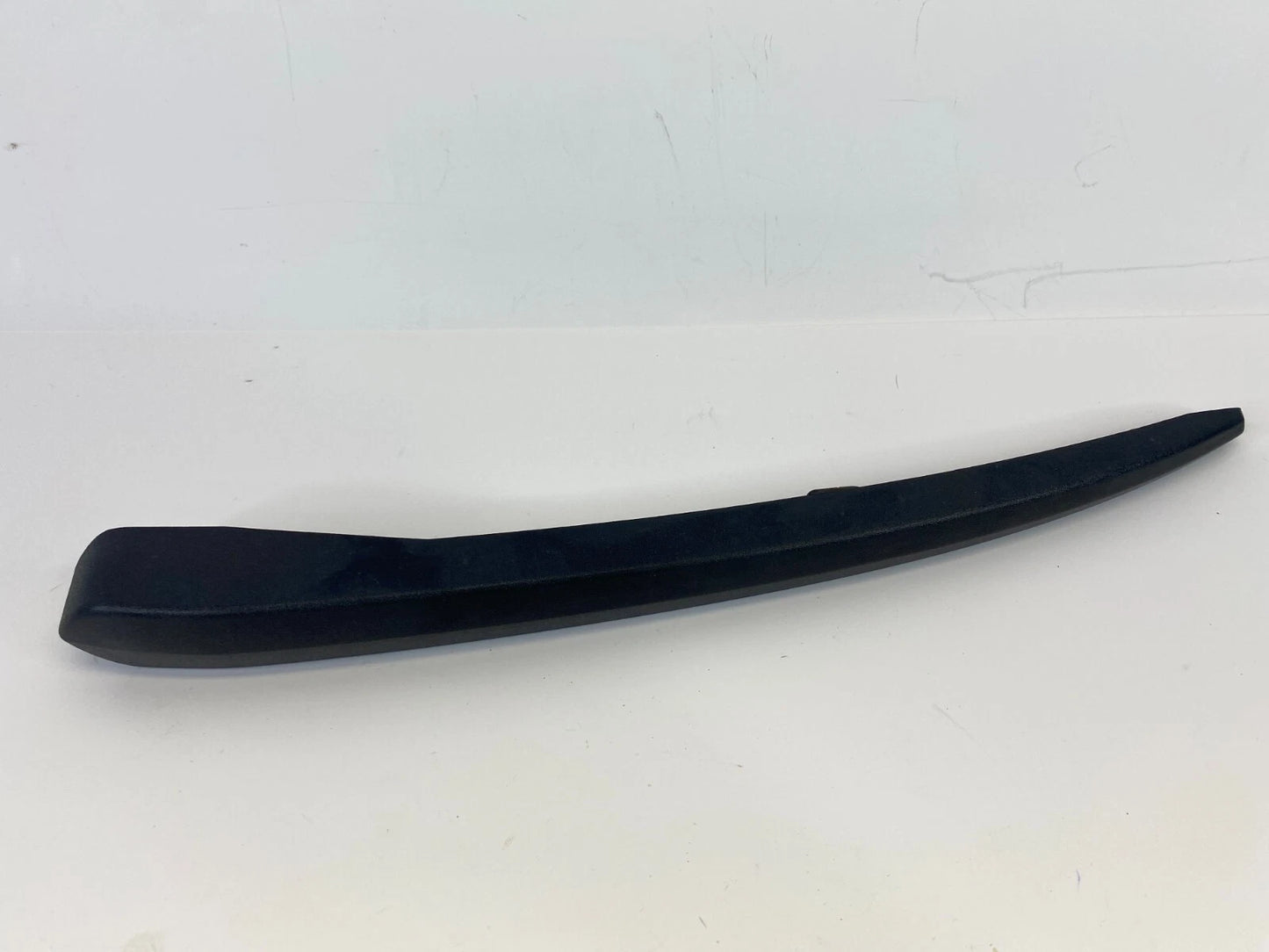 2010-2016 CADILLAC SRX REAR TAILGATE WINDOW WIPER ARM COVER TRIM 25937776 OEM