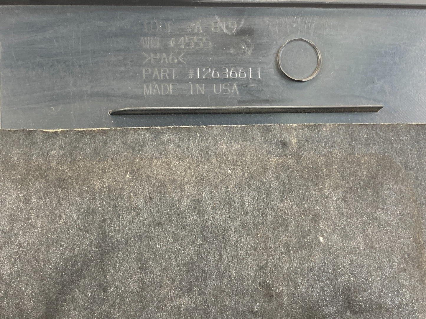 2010-2016 Buick LaCrosse 3.6L V6 A/T Engine Cover Motor Top Trim 12636611 OEM