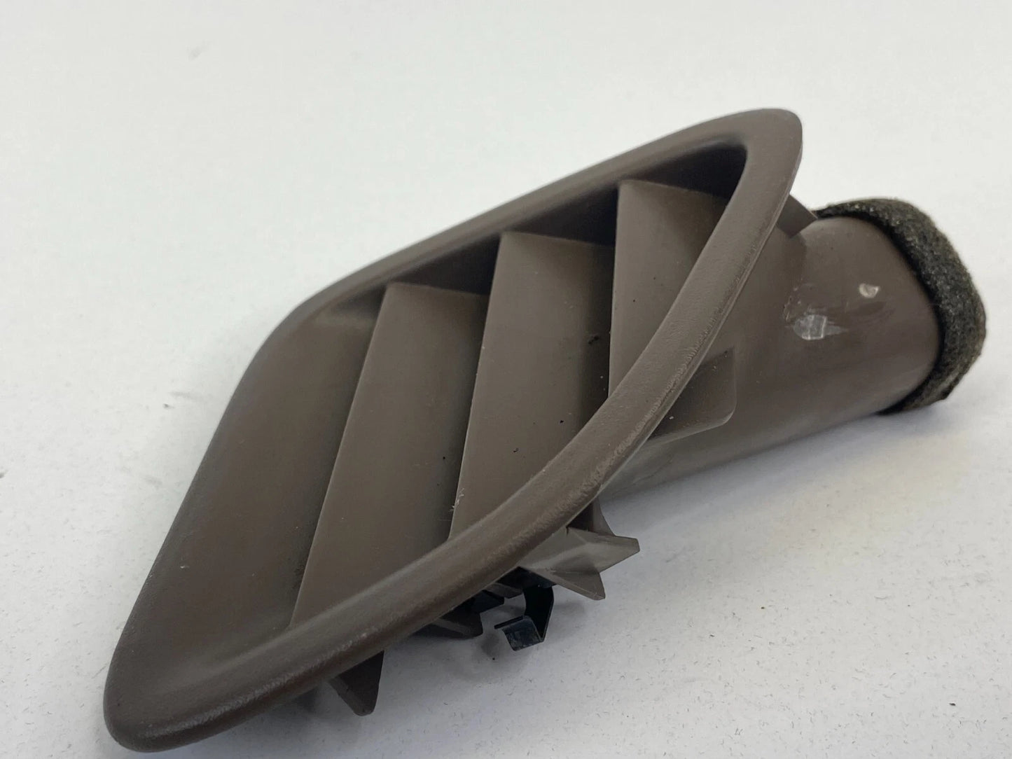 97-01 TOYOTA CAMRY RIGHT PASSENGER DASH UPPER AC A/C AIR VENT DEFROSTER GRILL