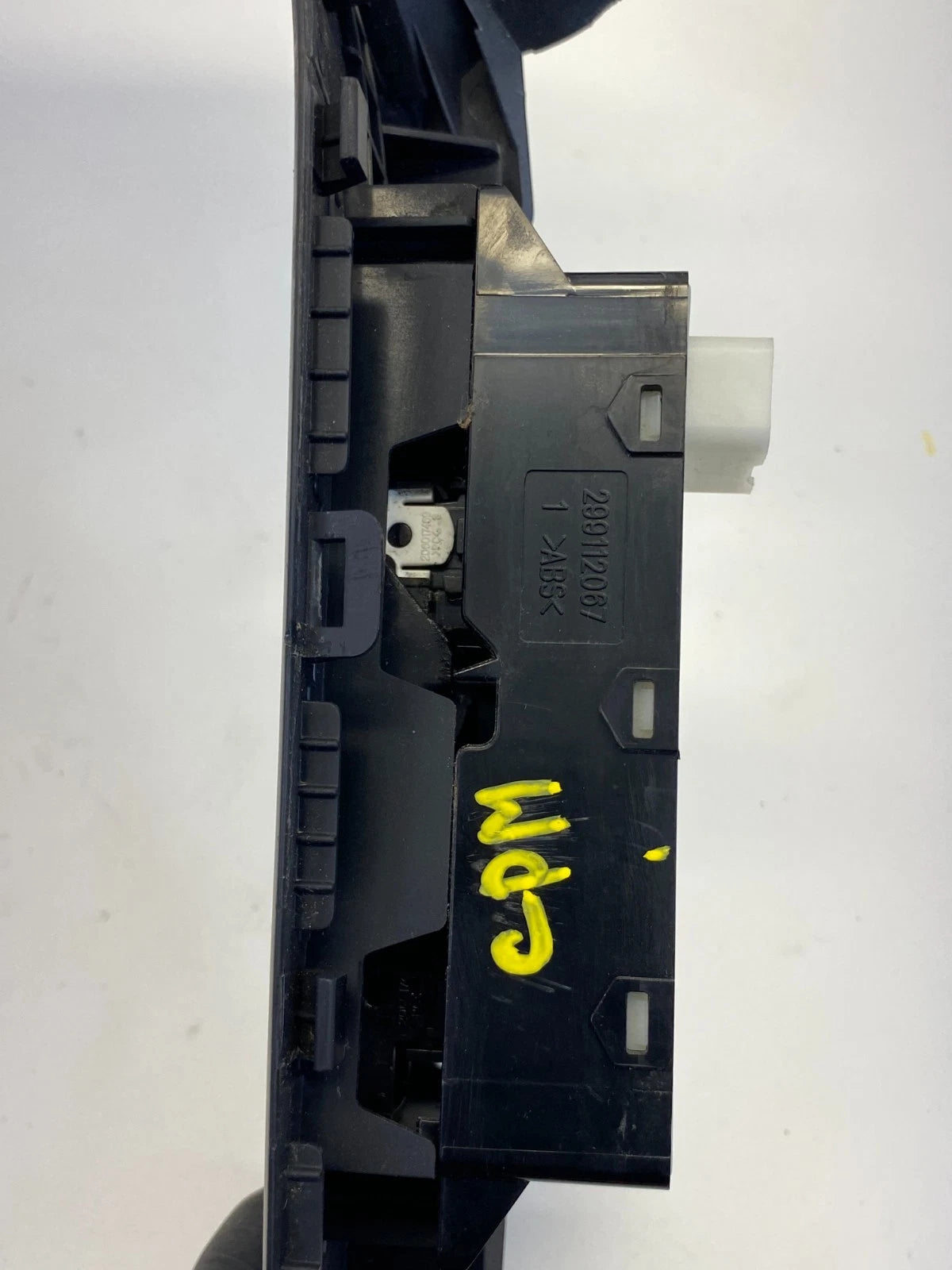 2013-2017 HYUNDAI ELANTRA GT FRONT RIGHT PASSENGER WINDOW SWITCH W/ PULL HANDLE
