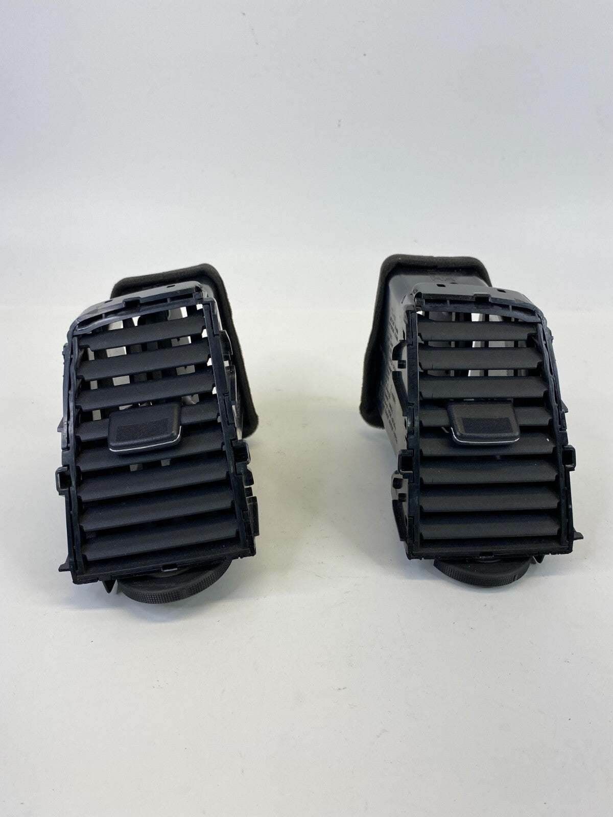 2011-2014 Nissan Murano Front Center Dash A/C Air Vent Grill Grille Set Pair OEM