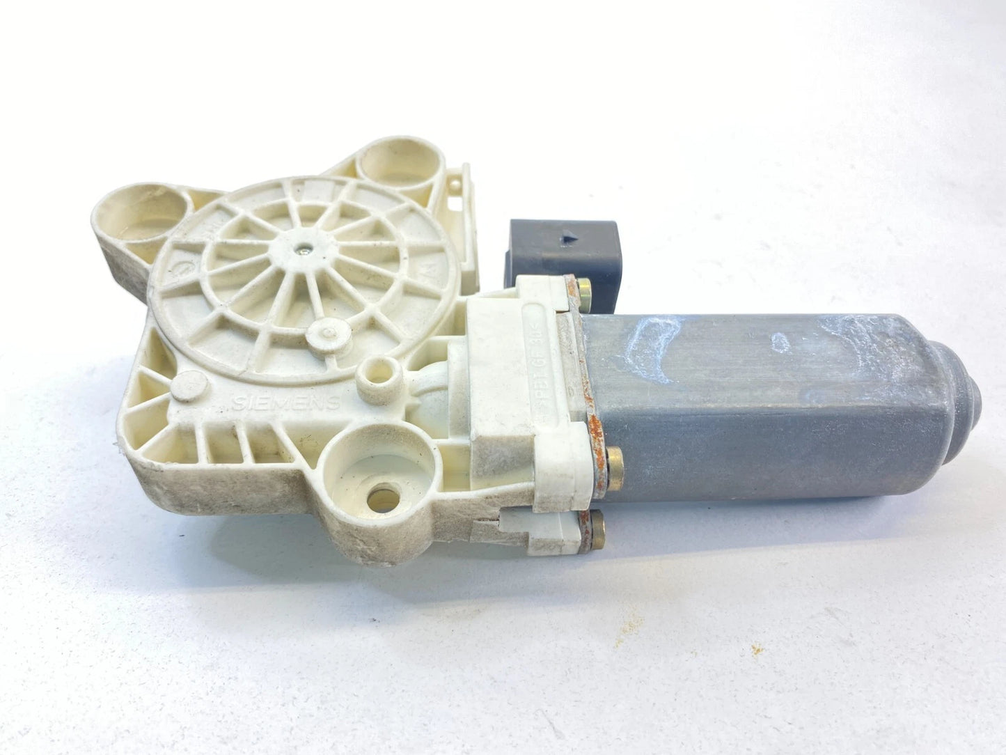 03-06 MERCEDES-BENZ E500 03-09 E320 REAR LEFT DOOR WINDOW MOTOR A2118202342 OEM