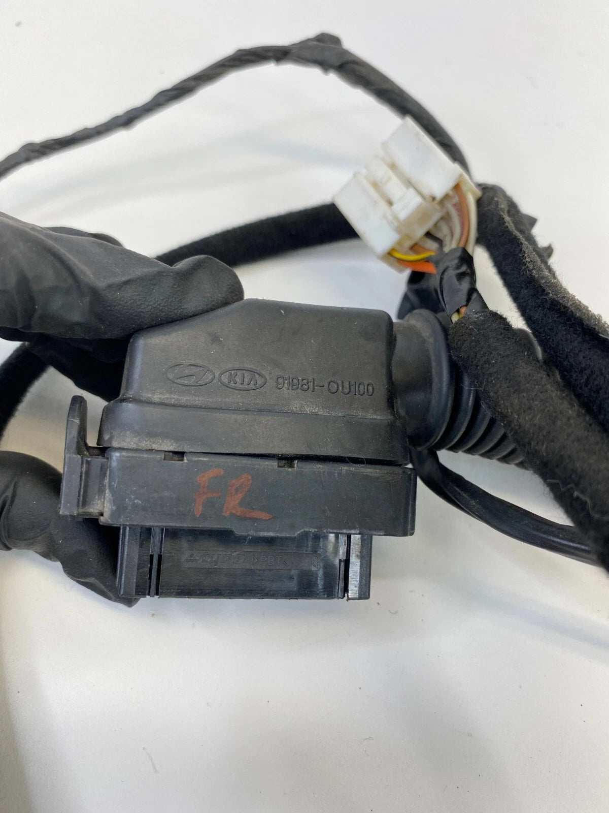 2012-2017 HYUNDAI ACCENT FRONT RIGHT SIDE DOOR WIRE WIRING HARNESS 91610-1R165