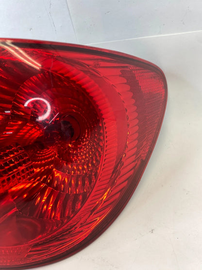2005-2008 TOYOTA COROLLA SEDAN RR RIGHT SIDE OUTER TAILLIGHT TAIL LIGHT LAMP OEM