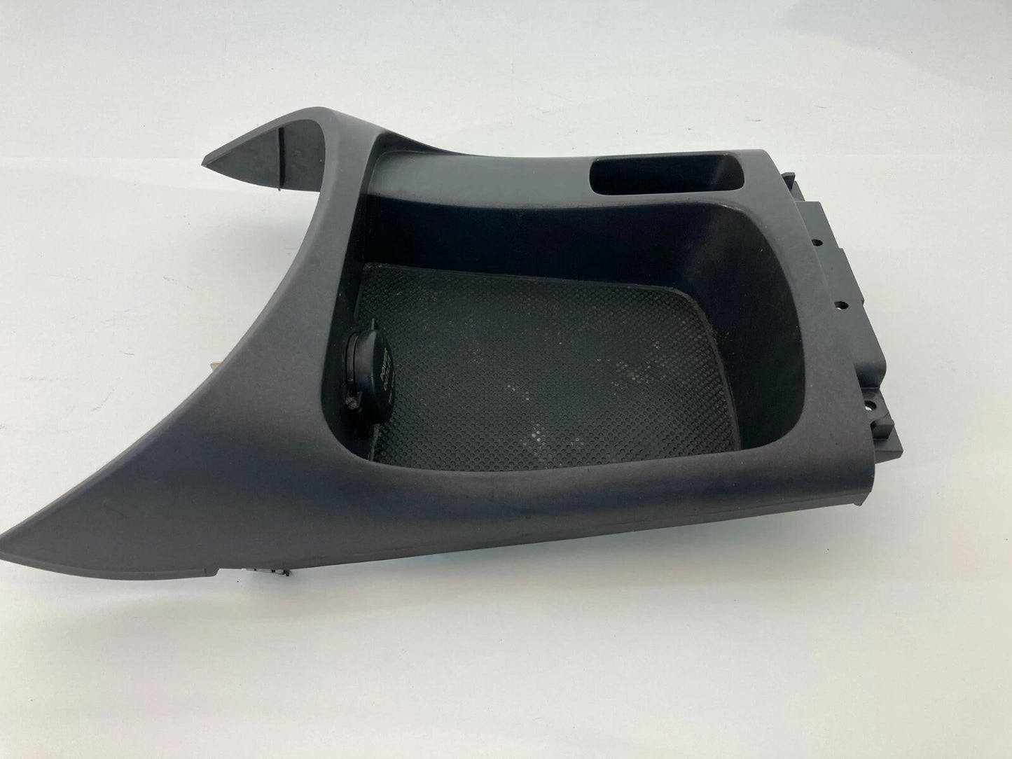 02-05 HYUNDAI SONATA MANUAL CENTER CONSOLE UPPER COVER TRAY STORAGE POWER OUTLET