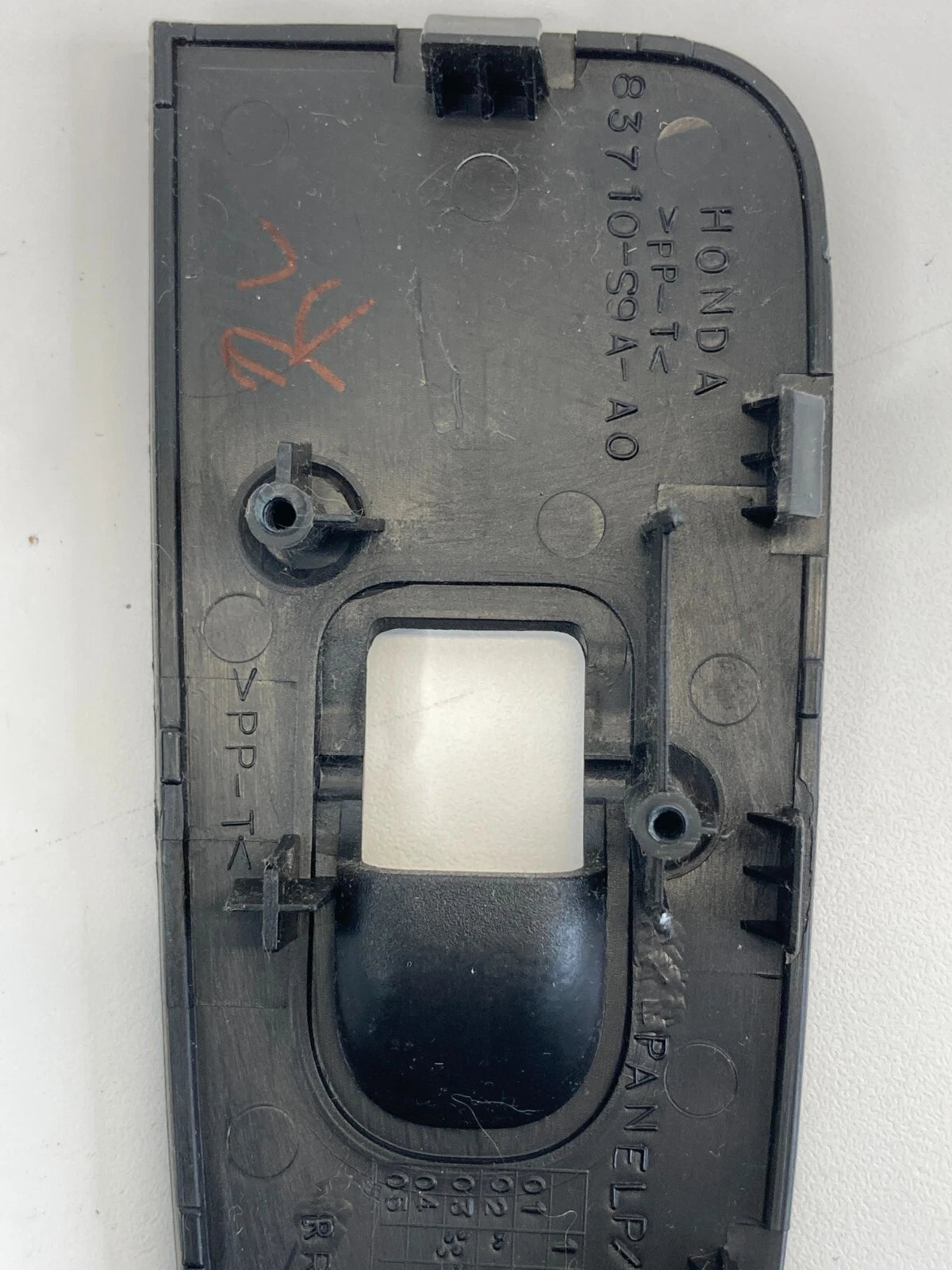 2002-2006 HONDA CR-V CRV REAR LEFT WINDOW SWITCH BEZEL TRIM COVER 83710-S9A-A0