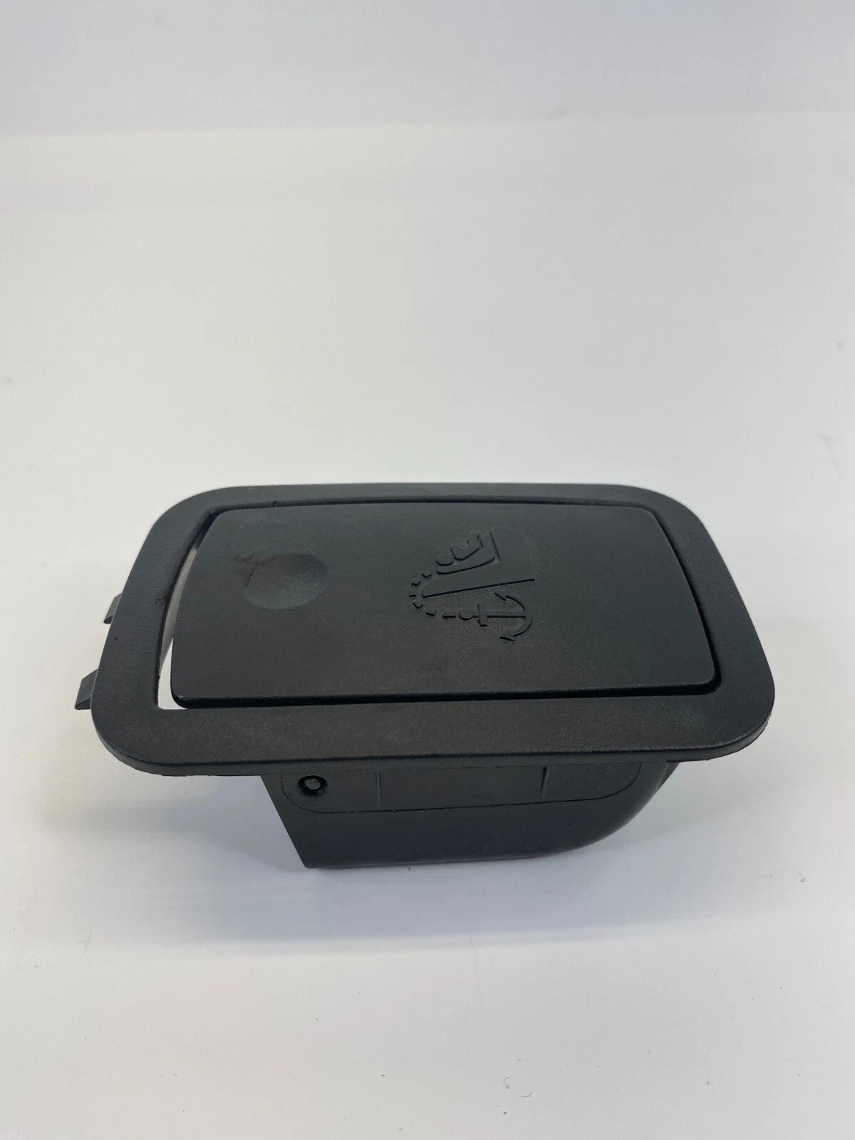 11-19 CHEVROLET CRUZE REAR SEAT CHILD SAFETY ANCHOR HOOK COVER 5034901 OEM